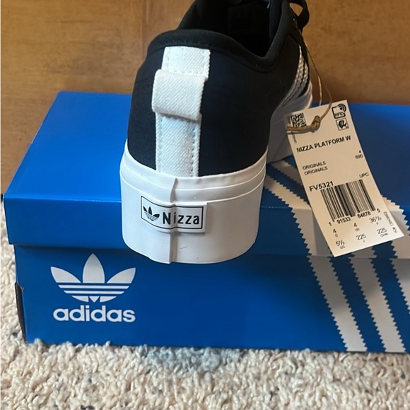 Adidas nizza platform women’s multiples sizes - Picture 3 of 5